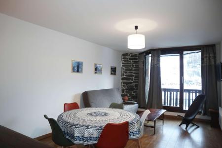 Rent in ski resort 2 room apartment sleeping corner 6 people (062) - Résidence les Cembros - Les Orres - Living room