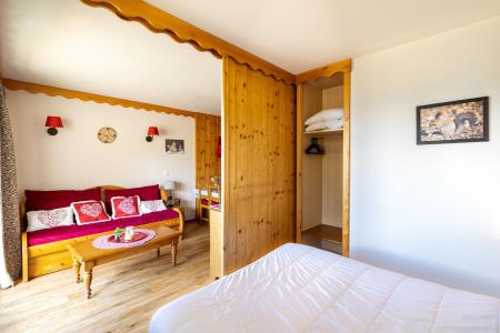 Rent in ski resort 3 room apartment 6 people (102) - Résidence les Colchiques - Les Orres - Bedroom
