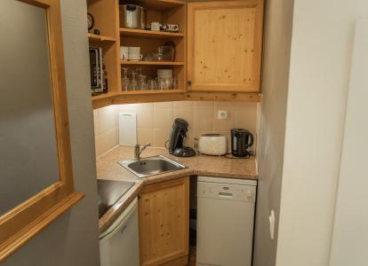 Rent in ski resort 3 room apartment 6 people (103) - Résidence les Colchiques - Les Orres - Kitchen
