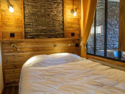 Rent in ski resort Studio sleeping corner 4 people (302) - Résidence les Edelweiss - Les Orres - Bedroom