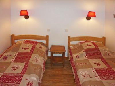 Rent in ski resort 2 room apartment sleeping corner 6 people (814) - Résidence les Eglantines - Les Orres