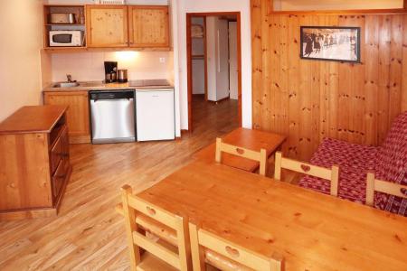 Rent in ski resort 2 room apartment sleeping corner 6 people (817) - Résidence les Eglantines - Les Orres