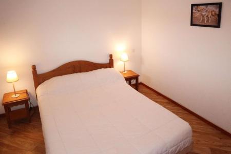 Rent in ski resort 2 room apartment sleeping corner 6 people (817) - Résidence les Eglantines - Les Orres