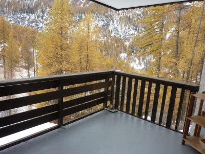 Rent in ski resort Studio sleeping corner 4 people (467) - Résidence les Flocons - Les Orres - Winter outside