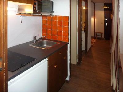 Rent in ski resort Studio sleeping corner 4 people (101) - Résidence les Gradins - Les Orres - Kitchenette