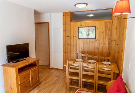 Skiverleih 2-Zimmer-Holzhütte für 6 Personen (MBC206) - Résidence les Hauts de Préclaux I - Les Orres - Wohnzimmer