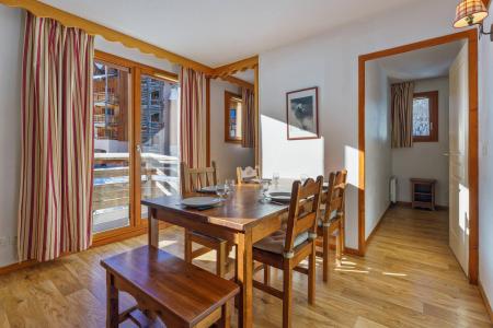 Rent in ski resort 3 room apartment sleeping corner 8 people (MZ2102) - Résidence les Hauts de Préclaux I - Les Orres - Living room