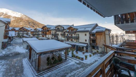 Rent in ski resort 2 room apartment sleeping corner 7 people (MBB202) - Résidence les Hauts de Préclaux I - Les Orres - Winter outside