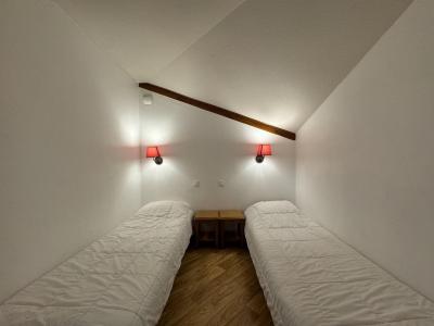 Location au ski Studio cabine 4 personnes (MBC701) - Résidence les Hauts de Préclaux I - Les Orres - Chambre