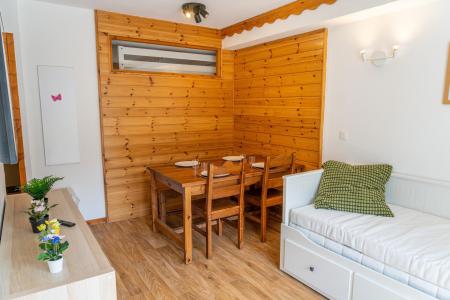 Ski verhuur Appartement 2 kamers bergnis 6 personen (2015) - Résidence les Silènes - Les Orres - Woonkamer