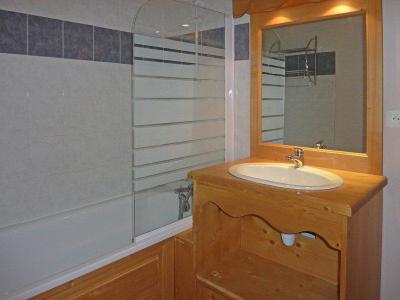 Rent in ski resort 3 room duplex apartment 9 people (496) - Résidence les Silènes - Mélèzes d'Or - Les Orres - Bath-tub