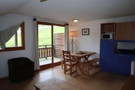 Rent in ski resort Logement 2 pièces 7 personnes (907) - Résidence Parc des Airelles - Les Orres - Living room