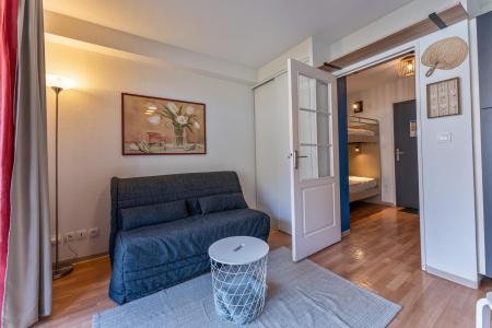 Rent in ski resort Studio sleeping corner 4 people (3108) - Résidence Terrasses du Soleil d'Or - Les Orres - Living room