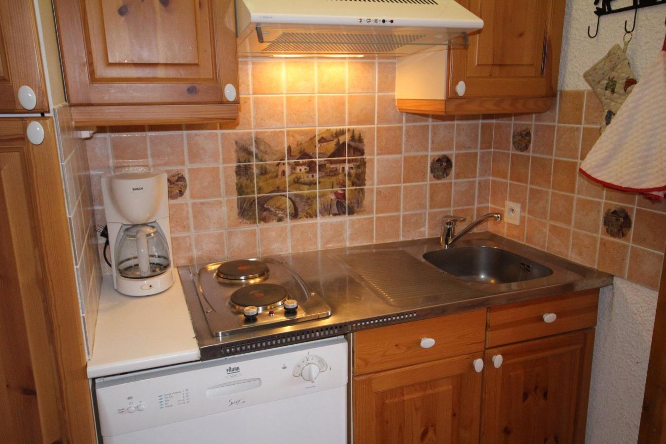 Studio cabine 4 personnes (007)