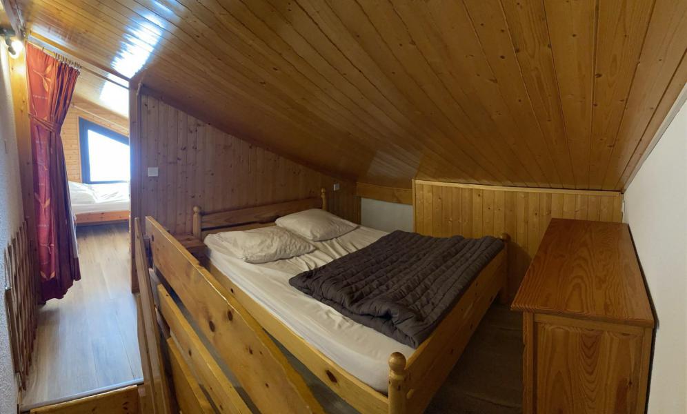 Skiverleih 4-Zimmer-Appartment für 9 Personen (111) - Chalet Cristal 1 - Les Saisies - Offener Schlafbereich