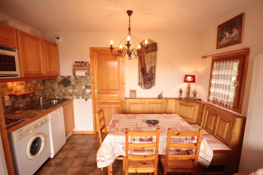 Rent in ski resort 2 room apartment 6 people (CRI110) - Chalet Cristal 1 - Les Saisies - Winter outside