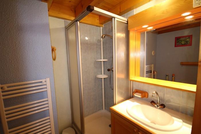 Ski verhuur Appartement 2 kamers mezzanine 6 personen (112) - Chalet Cristal 1 - Les Saisies - Binnen