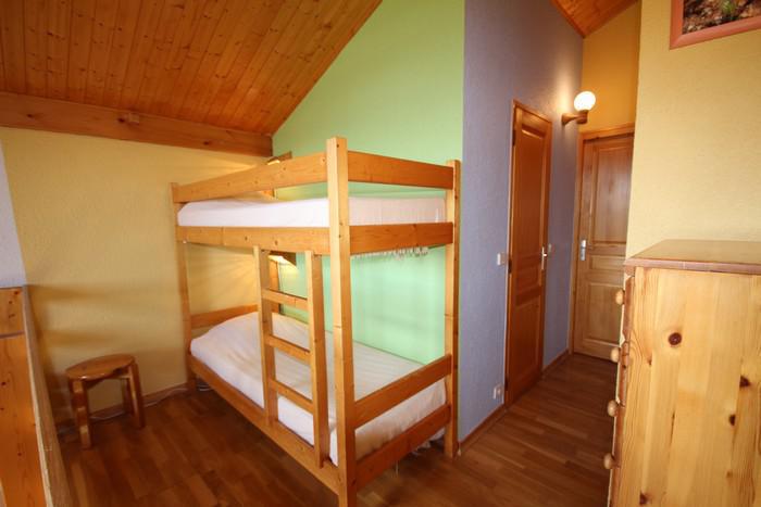 Wynajem na narty Apartament 2 pokojowy z antresolą 6 osób (112) - Chalet Cristal 1 - Les Saisies - Pokój gościnny