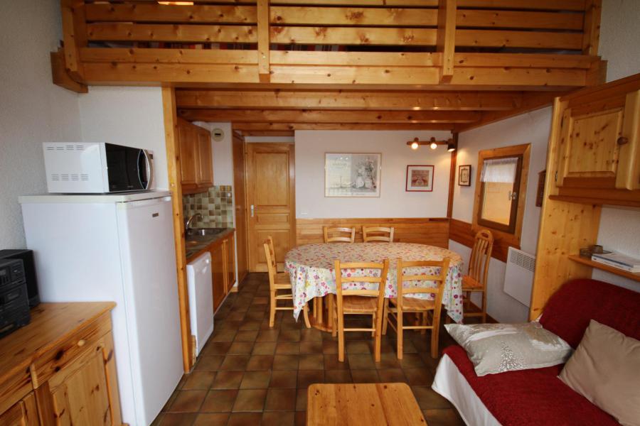 Alquiler al esquí Apartamento 2 piezas mezzanine para 6 personas (215) - Chalet Cristal 2 - Les Saisies - Interior