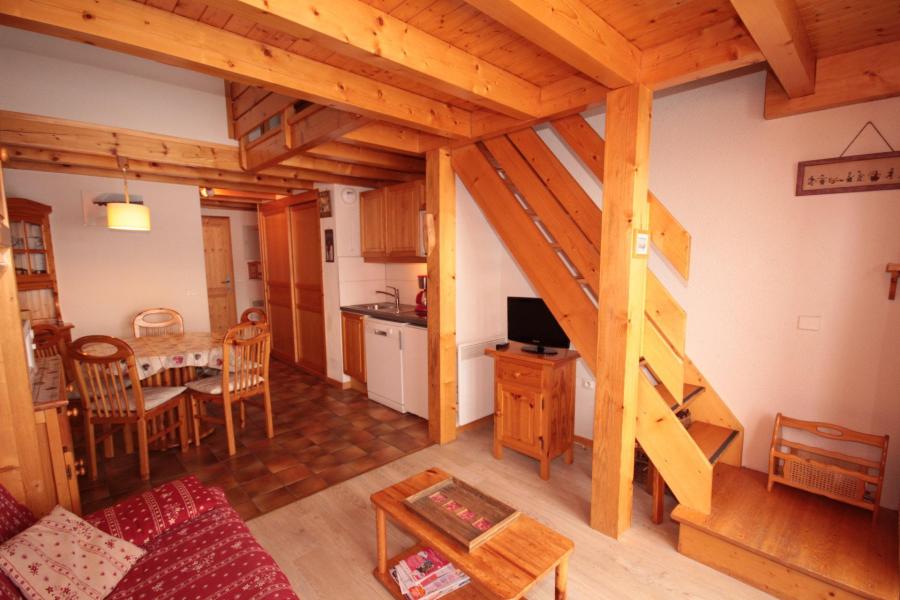 Wynajem na narty Apartament 3 pokojowy z antresolą 8 osób (312) - Chalet Cristal 3 - Les Saisies - Pokój gościnny