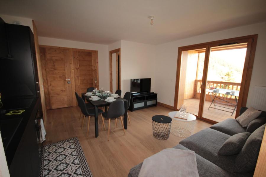 Alquiler al esquí Apartamento 3 piezas cabina para 6 personas (21) - Chalet Jorasse 1 A - Les Saisies - Estancia