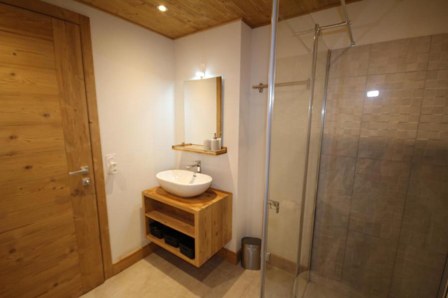 Location au ski Appartement 3 pièces 6 personnes (01) - Chalet Jorasse 1 B - Les Saisies - Salle de douche