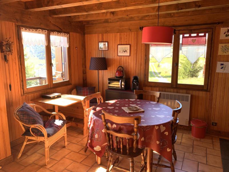 Rent in ski resort 2 room apartment 4 people (3) - Chalet la Rose des Neiges - Les Saisies - Living room