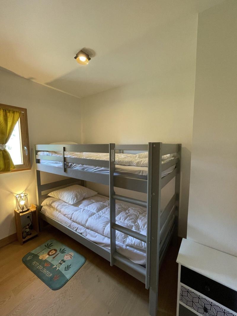 Skiverleih Doppelchalethälfte 3 Zimmer für 6 Personen (002) - FLEUR DES CIMES - Les Saisies - Schlafzimmer