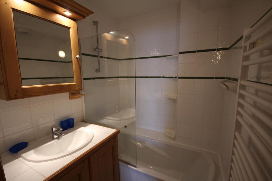 Location au ski Appartement 3 pièces 6 personnes (FERJ03) - Les Fermes du Beaufortain J - Les Saisies - Salle de bains