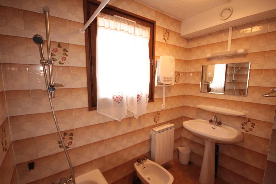 Location au ski Appartement 3 pièces 6 personnes (008) - Résidence Breithorn - Les Saisies - Salle de douche