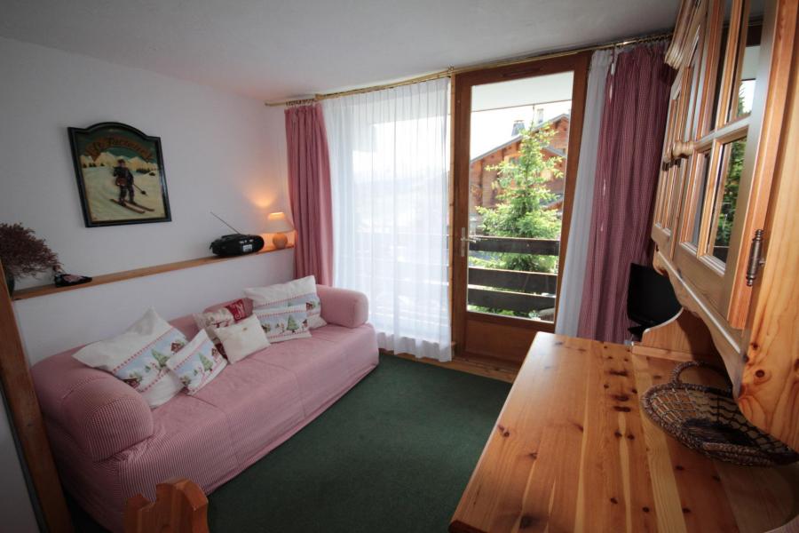 Rent in ski resort 2 room apartment sleeping corner 4 people (1131) - Résidence Grand Mont 1 - Les Saisies - Living room