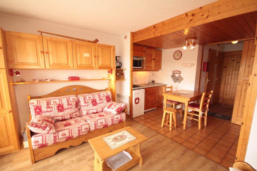 Ski verhuur Studio bergnis 4 personen (1114) - Résidence Grand Mont 1 - Les Saisies - Woonkamer