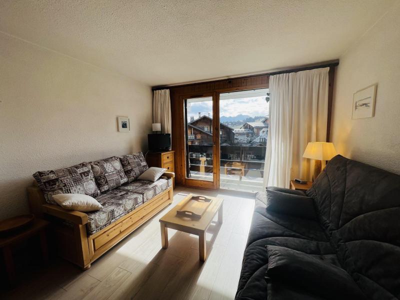 Rent in ski resort Studio sleeping corner 4 people (1103) - Résidence Grand Mont 1 - Les Saisies - Living room