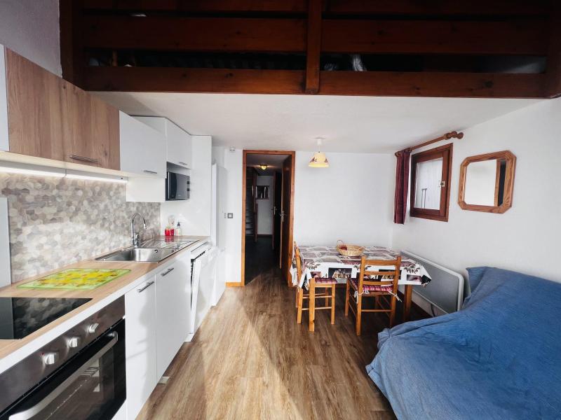 Ski verhuur Appartement 2 kabine kamers 6 personen (218) - Résidence Grand Mont 2 - Les Saisies - Eethoek