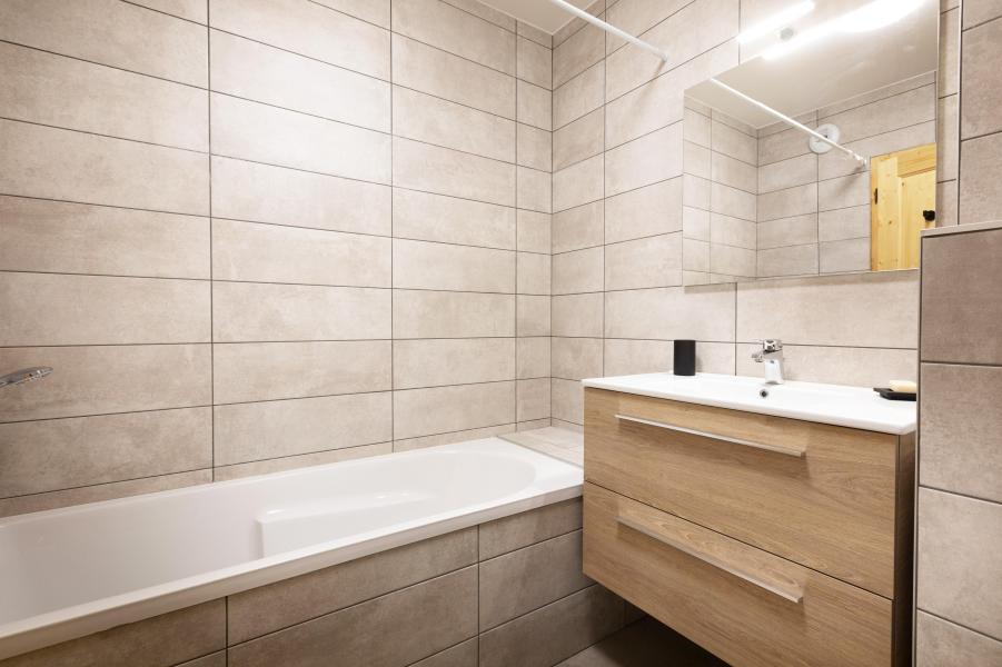 Rent in ski resort 3 room apartment 6 people - Résidence l'Altarena - Les Saisies - Bathroom