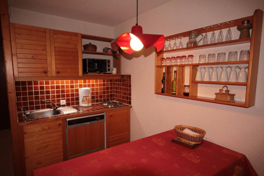 Rent in ski resort Studio sleeping corner 3 people (007) - Résidence le Bouquetin - Les Saisies