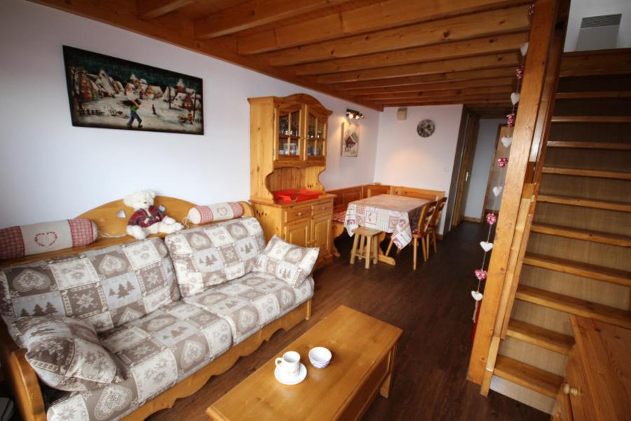 Rent in ski resort 3 room mezzanine apartment 8 people (020) - Résidence le Byblos - Les Saisies - Bench seat