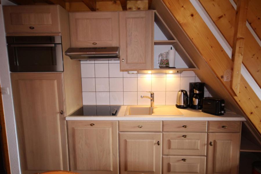 Rent in ski resort 3 room mezzanine apartment 8 people (20) - Résidence le Byblos - Les Saisies - Kitchenette