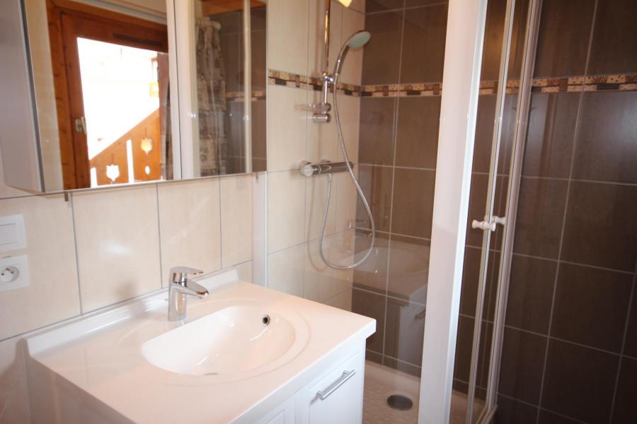 Rent in ski resort 3 room mezzanine apartment 8 people (20) - Résidence le Byblos - Les Saisies - Shower room