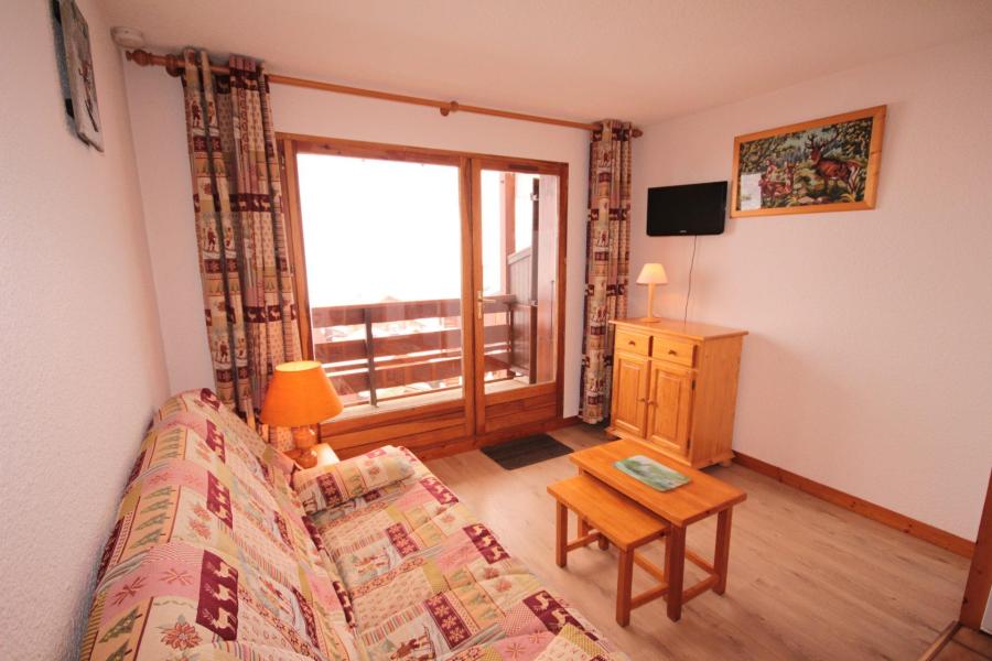 Rent in ski resort Studio sleeping corner 4 people (3310) - Résidence le Grand Mont 3 - Les Saisies