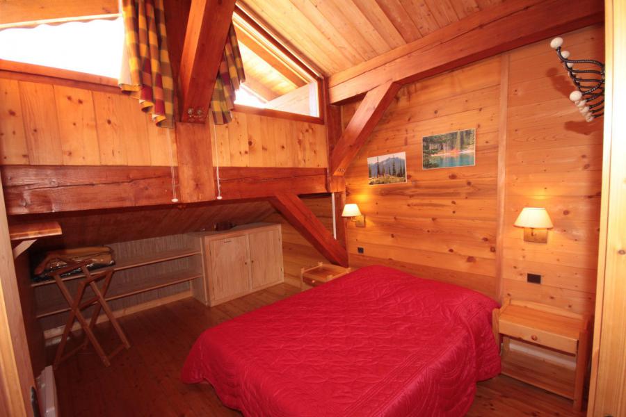 Rent in ski resort 4 room apartment 8 people (TAV027) - Résidence le Tavaillon - Les Saisies - Bedroom