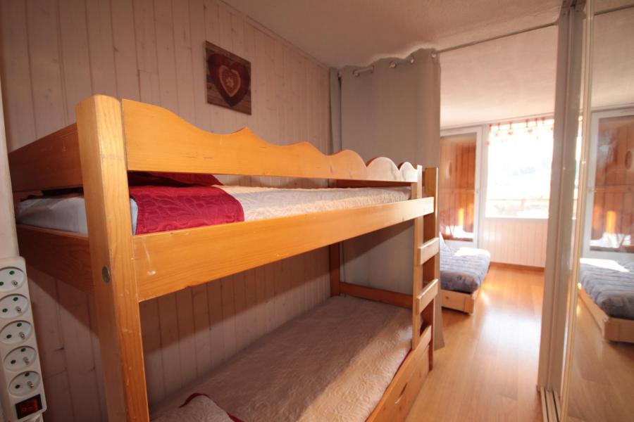 Rent in ski resort 2 room apartment sleeping corner 6 people (033) - Résidence les Brimbelles - Les Saisies - Bunk beds