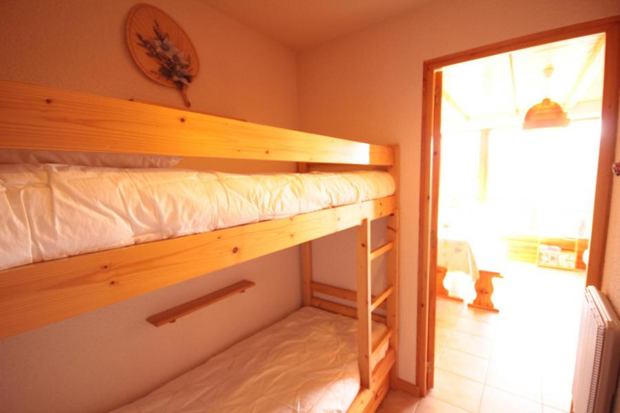 Rent in ski resort Studio sleeping corner 4 people (017) - Résidence les Cyclamens - Les Saisies - Apartment