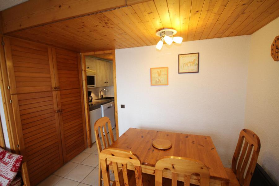 Rent in ski resort 2 room apartment 6 people (122) - Résidence Mont Blanc A - Les Saisies - Dining area