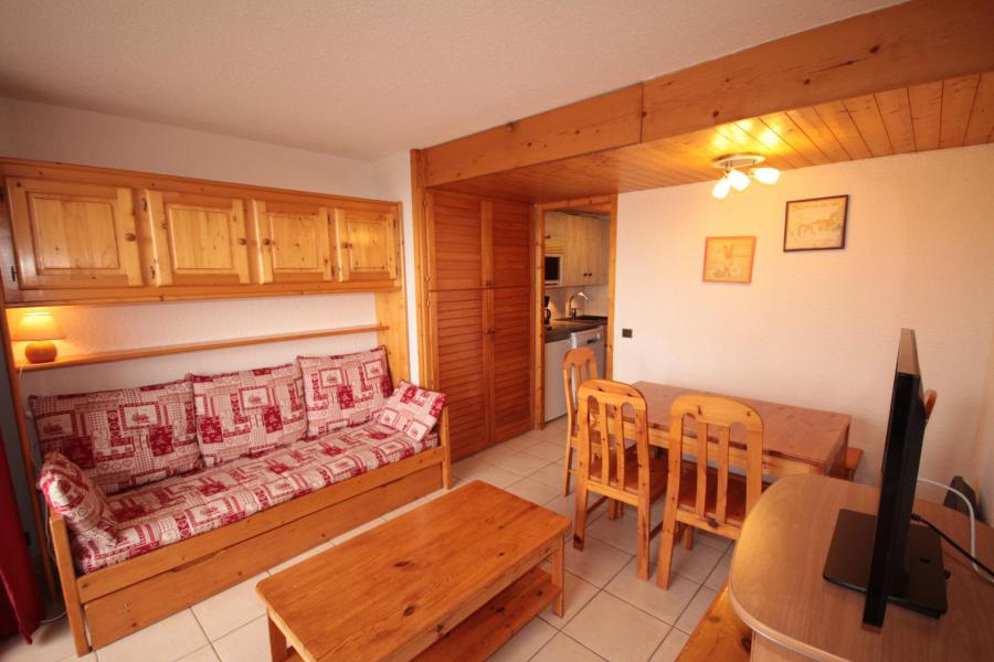 Rent in ski resort 2 room apartment 6 people (122) - Résidence Mont Blanc A - Les Saisies - Living room