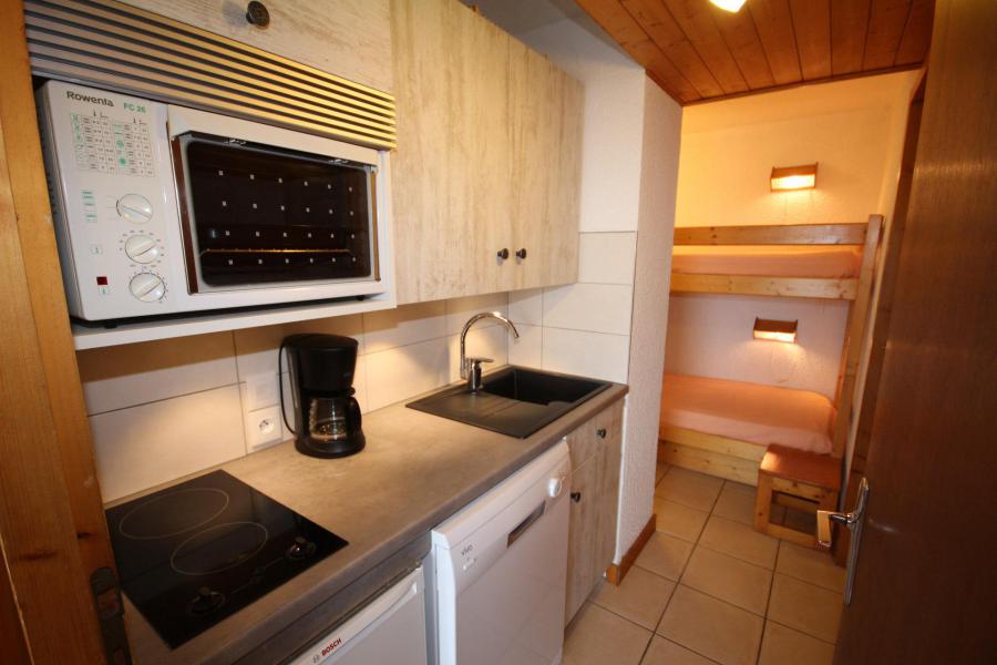 Wynajem na narty Apartament 2 pokojowy 6 osób (122) - Résidence Mont Blanc A - Les Saisies - Kuchnia otwarta