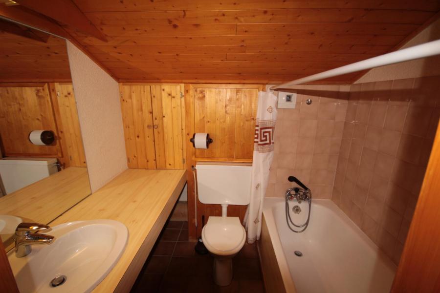 Alquiler al esquí Apartamento 3 piezas mezzanine para 8 personas (129) - Résidence Mont Blanc A - Les Saisies - Bañera