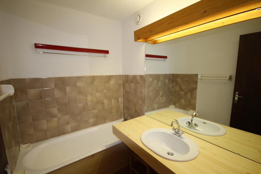 Rent in ski resort 2 room apartment sleeping corner 6 people (210) - Résidence Mont Blanc B - Les Saisies - Plan
