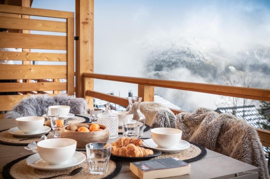 Ski verhuur Appartement 4 kamers 8 personen (Premium) - Résidence Terresens Altarena - Les Saisies - Balkon