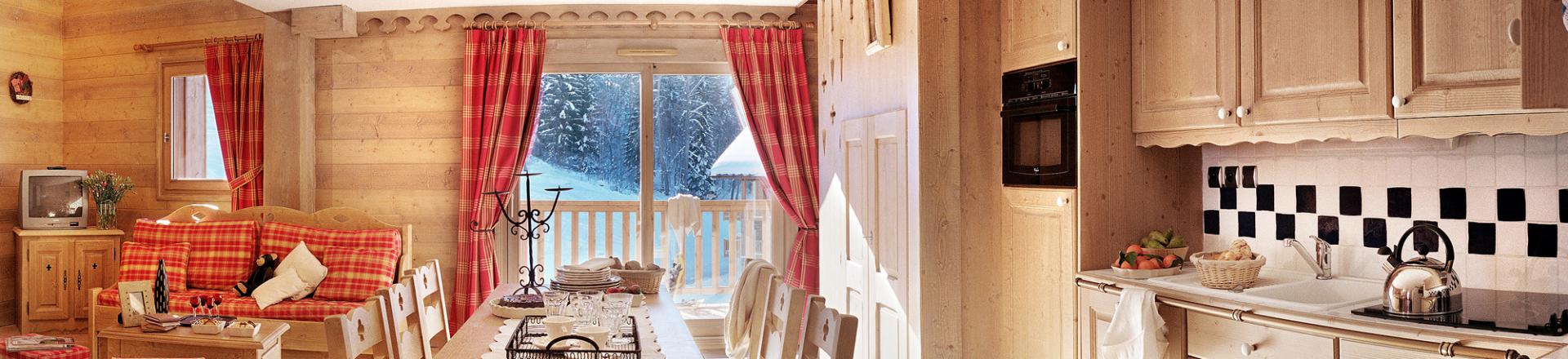 Rent in ski resort Le Hameau du Beaufortain - Les Saisies - Dining area